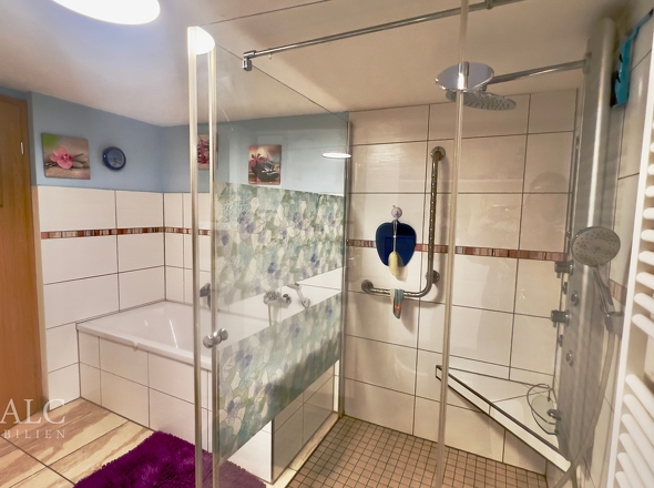 Haus 40 Bad Wohnung OG 