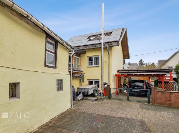 Straßenansicht