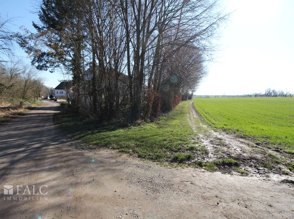 Straßenansicht