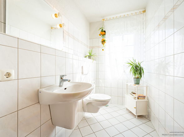 Gäste-WC EG