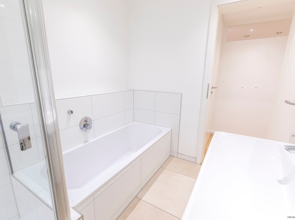 Badewanne Waschbecken