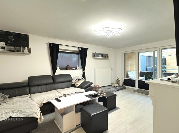 Wohnzimmer KG